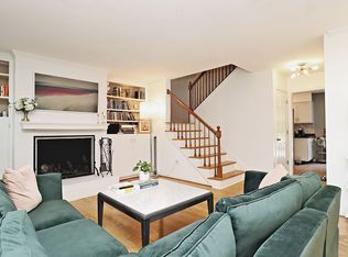 1482 Minor Ridge Ct, Charlottesville, VA 22901