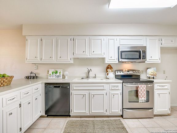 3rd image of 2611 EISENHAUER ROAD #1102-K