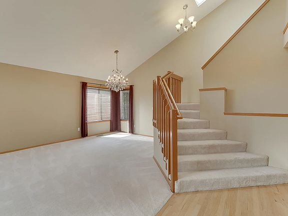 4th image of 16067 SW Dewberry Ln