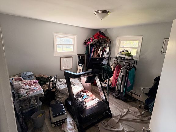 5th image of 23 Manor Dr