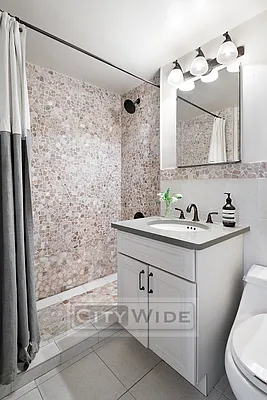 Sold by City Wide Apartments | media 6