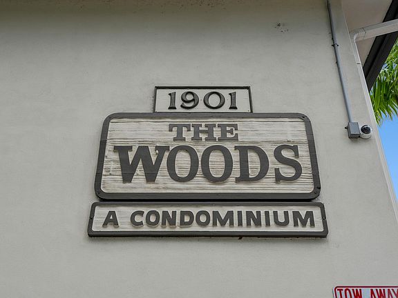 3rd image of 1901 N Andrews Ave APT 102