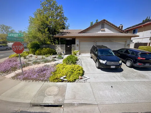 200 Larkspur Dr, Vacaville, CA 95687