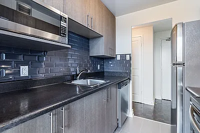 40 Soudan Ave #1205 — Photo 13