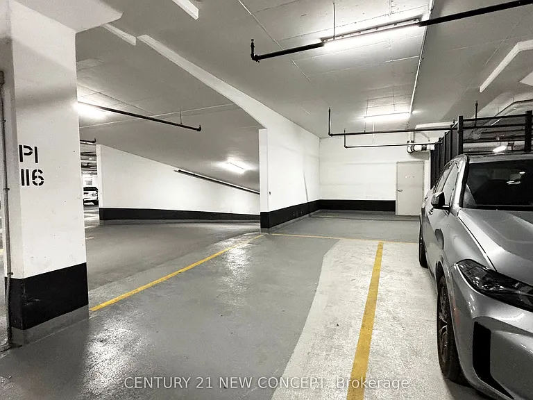 25 Lower Simcoe St #808 — Photo 23