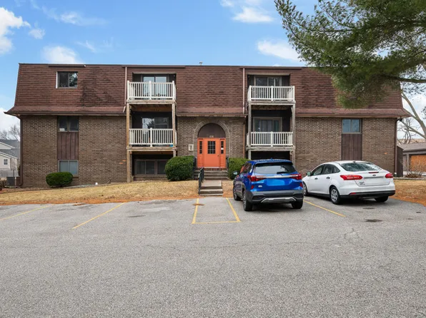 1211 48th Ave APT 27, East Moline, IL 61244