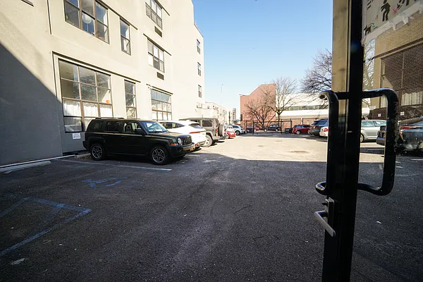 Rented by City Vista Inc | media 62