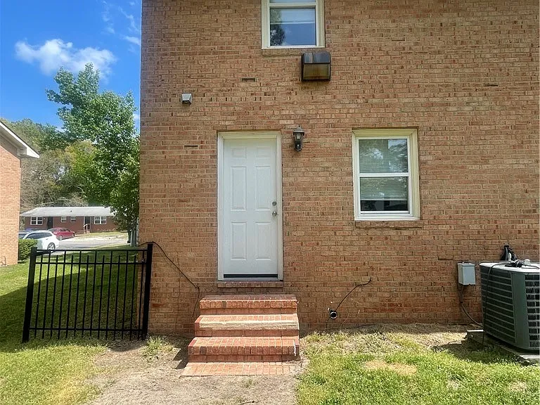 4937D Galveston Dr — Photo 15