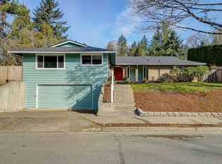 1346 Tamarisk Dr, West Linn, OR