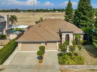 337 Applegate Ave, Clovis, CA 93611