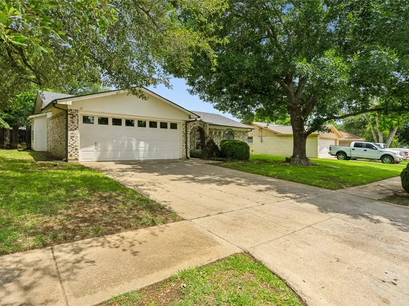 712 NW Ann Lois Ln, Burleson, TX 76028