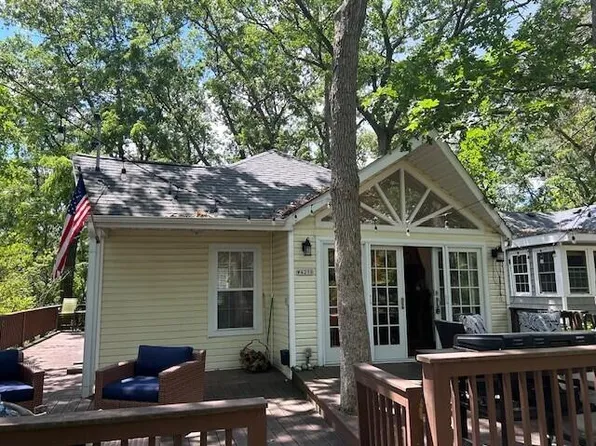 W4218 Crescent DRIVE, Lake Geneva, WI 53147