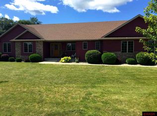 1519 Clark St, Saint Peter, MN 56082