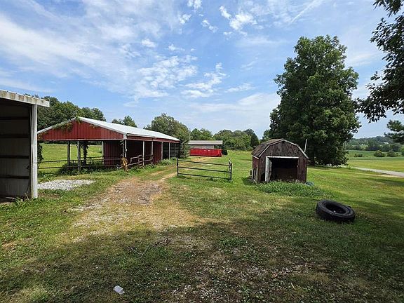 4th image of 4149 Greenbriar Rd