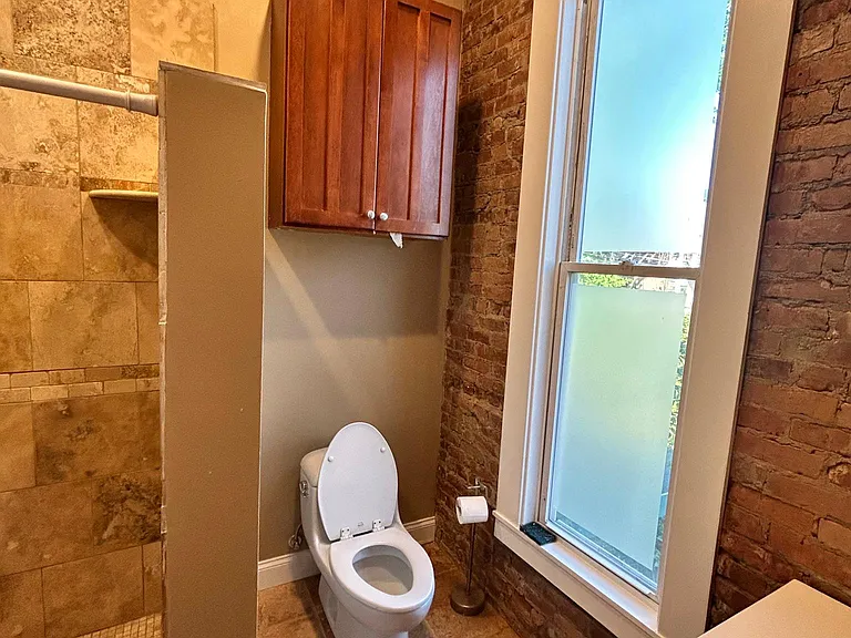 294 Lark St #1 — Photo 6