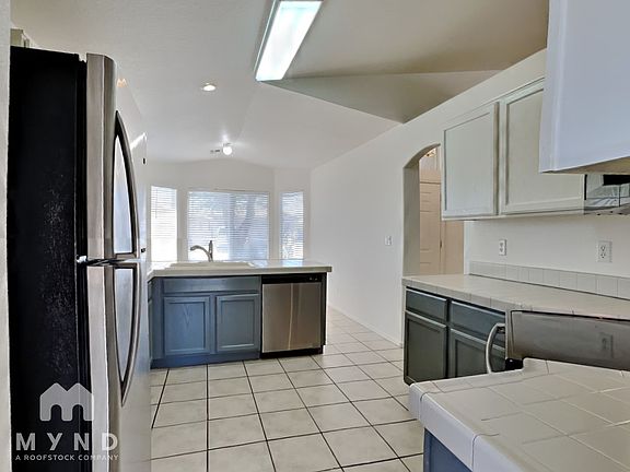 4th image of 2236 W Catalina View Dr