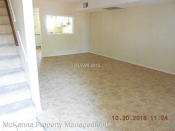 2nd image of 425 Las Casitas Way