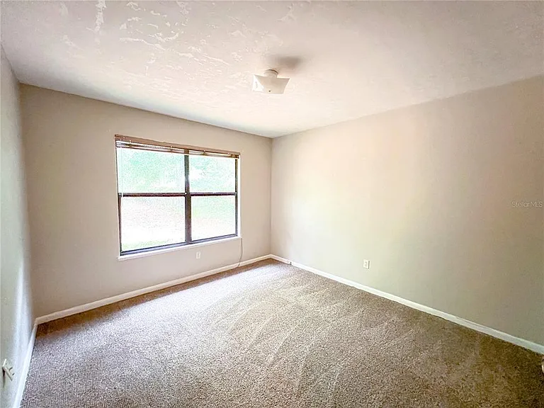 720 SW 77th Ter — Photo 12