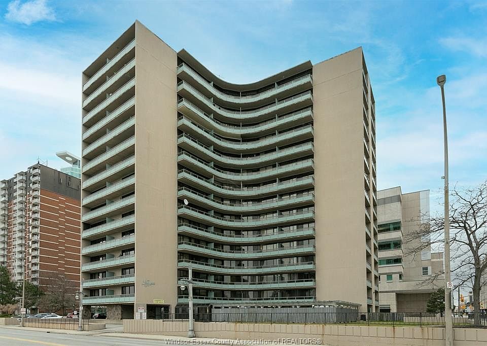 1st image of 111 Riverside Dr E #116