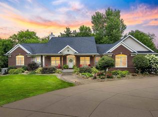 2803 Deer Valley Dr NW, Swisher, IA 52338