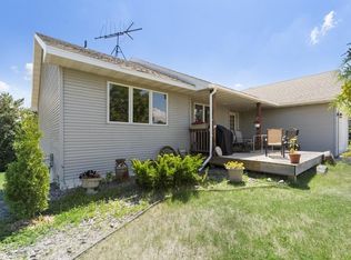 8079 113th St NW, Annandale, MN 55302