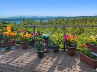 1028 Circle Drive, Camano Island, WA 98282