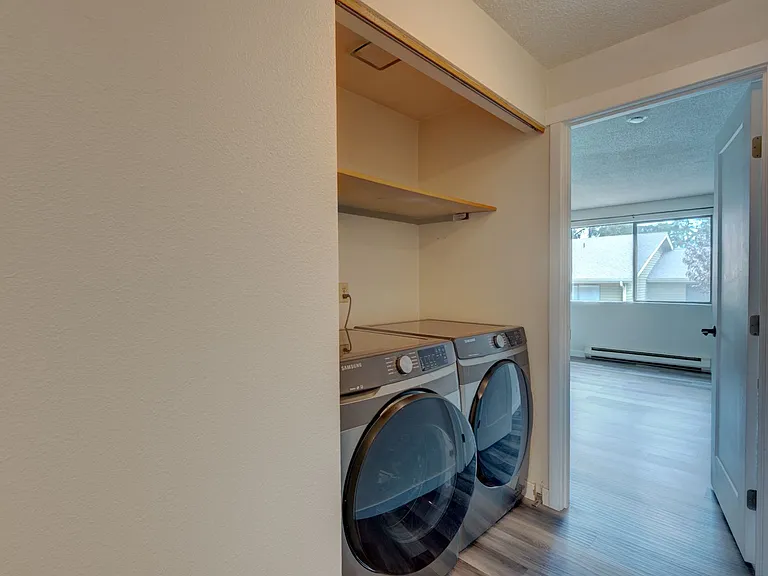 111 NW Columbia Dr #B3 — Photo 8