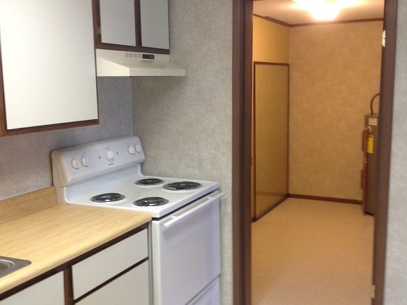 4th image of 1215 Aspen Dr APT 5