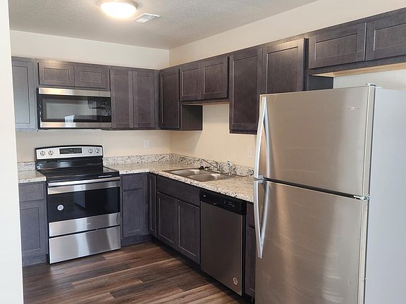 3rd image of 1205 Primrose Ln #A & B