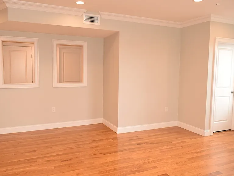 1664 Dorchester Ave #1 — Photo 4