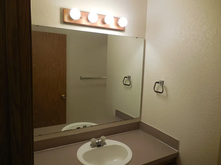 1313 Hall St SE #1 — Photo 7