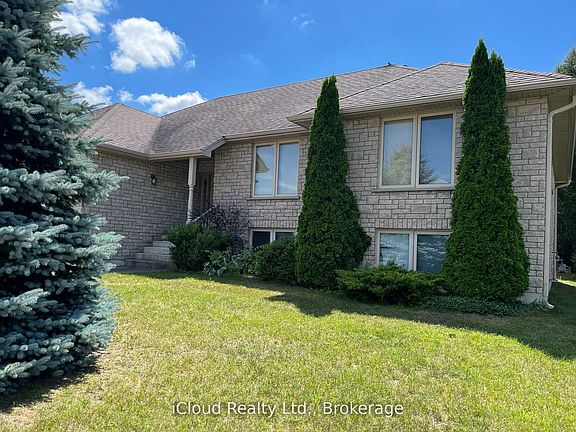 2nd image of 782 Brentwood Dr