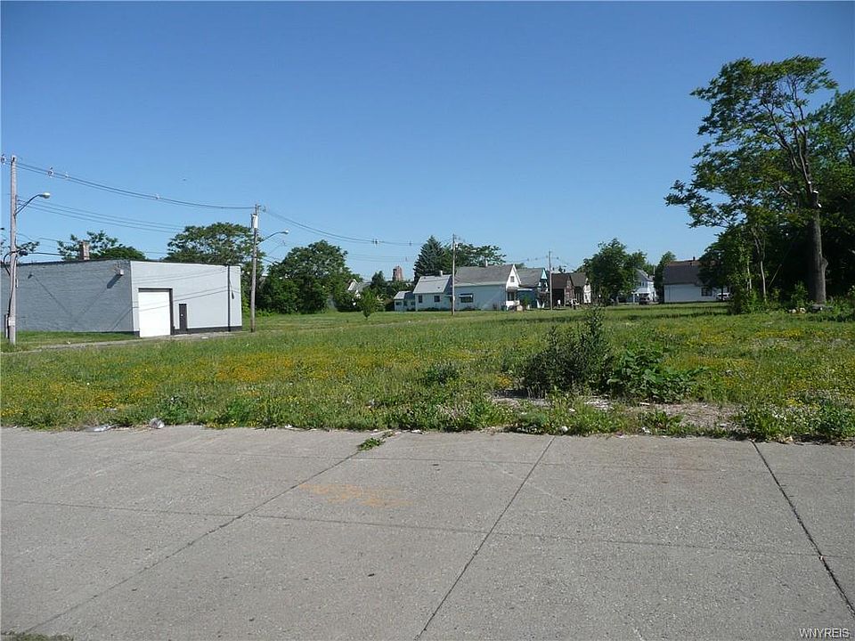1st image of 1442 Broadway St