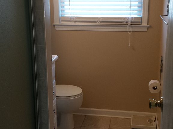 Downstairs bath with shower