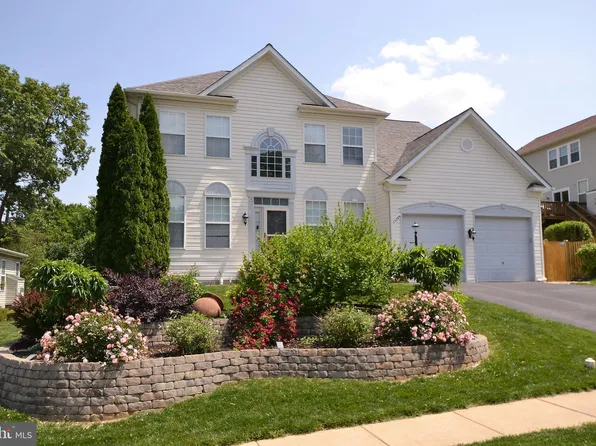 15209 Warbler Ct, Woodbridge, VA 22193