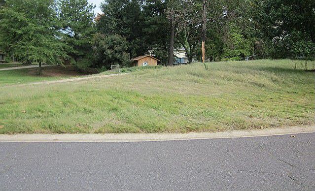 2nd image of 322 13th Pl