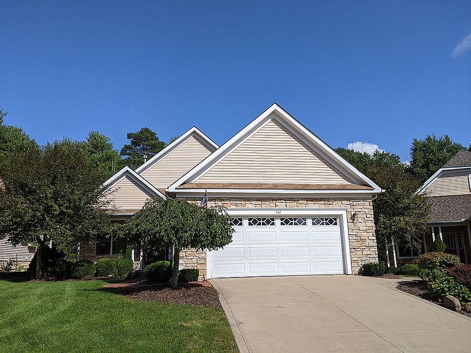 1st image of 742 Tuscany Dr