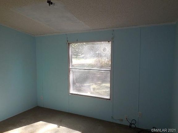 5th image of 162 Lesa Ln