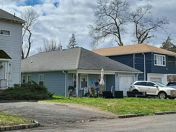 2nd image of 73 Meckes St