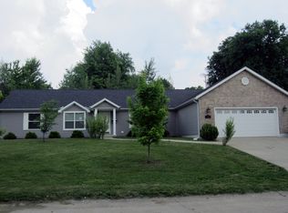 12 Saint George Dr, Belleville, IL 62221