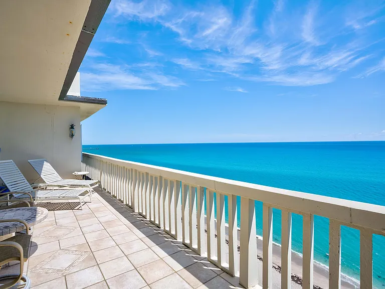 840 Ocean Dr #Penthouse C — Photo 3