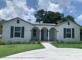 425 E Lakewood Rd #1, West Palm Beach, FL 33405