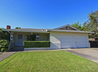 1045 Cedar Pl, Oakdale, CA