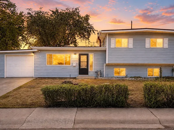 1411 S Douglas Ave, Loveland, CO 80537