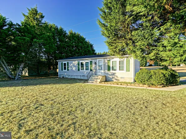 14 Circle Dr E, Milton, DE 19968