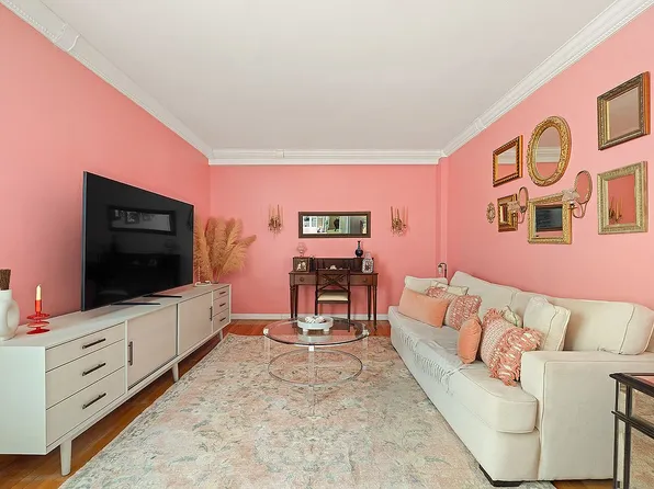 9801 Shore Rd APT 3Q, Brooklyn, NY 11209