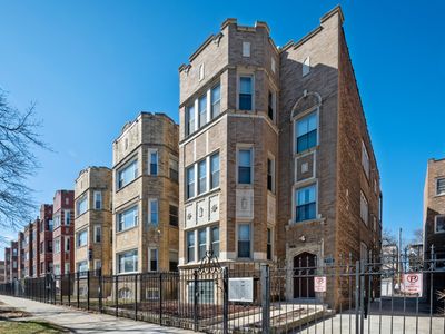 7730 S Kingston Ave, Chicago, IL, 60649