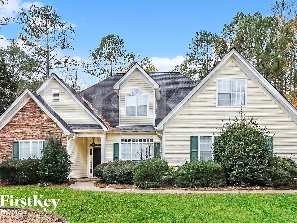 115 Foxlair Cir