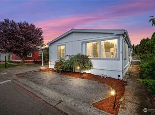 231 Grand Fir Dr, Enumclaw, WA 98022