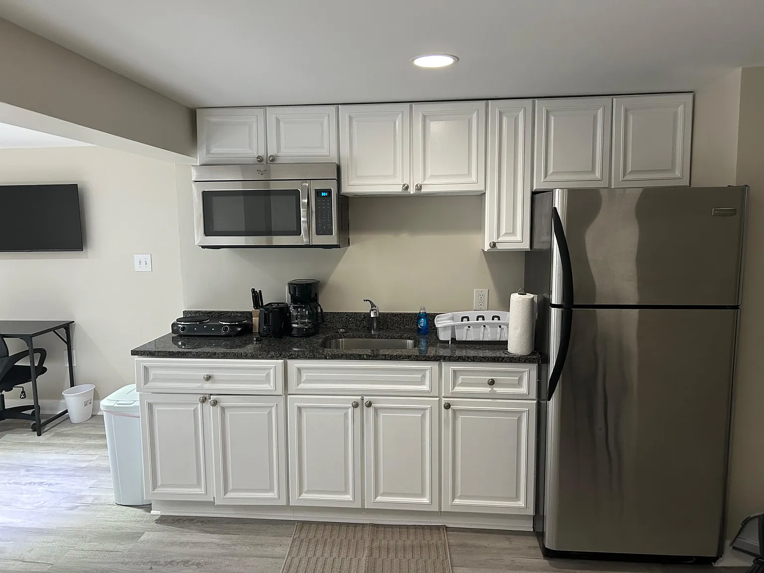 4 bed, 2.5 bath, 1200 sqft, $1,594 — Photo 1
